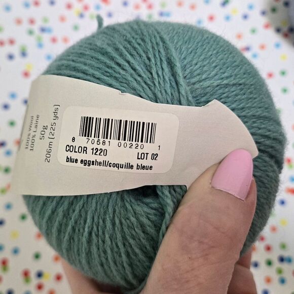 St. Denis Boreale Wool Yarn BLUE EGGSHELL 3 BALLS, 225 Yds Ea - Picture 6 of 12